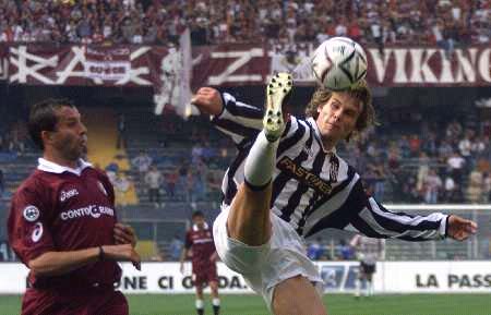 “00后”赛艇世界冠军李慧茹，回合肥母校了！