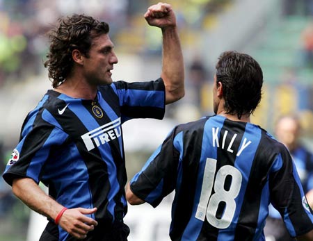 谁首发，谁落选？罗杰斯搅局，三狮世界杯十号位5人竞争上岗（首发归属与落选悬念并存：罗杰斯搅动格局，三狮世界杯10号位五人混战）