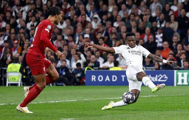 中超球队阵容分析：武汉三镇阵容变化,（中超阵容盘点：武汉三镇人员调整解析）