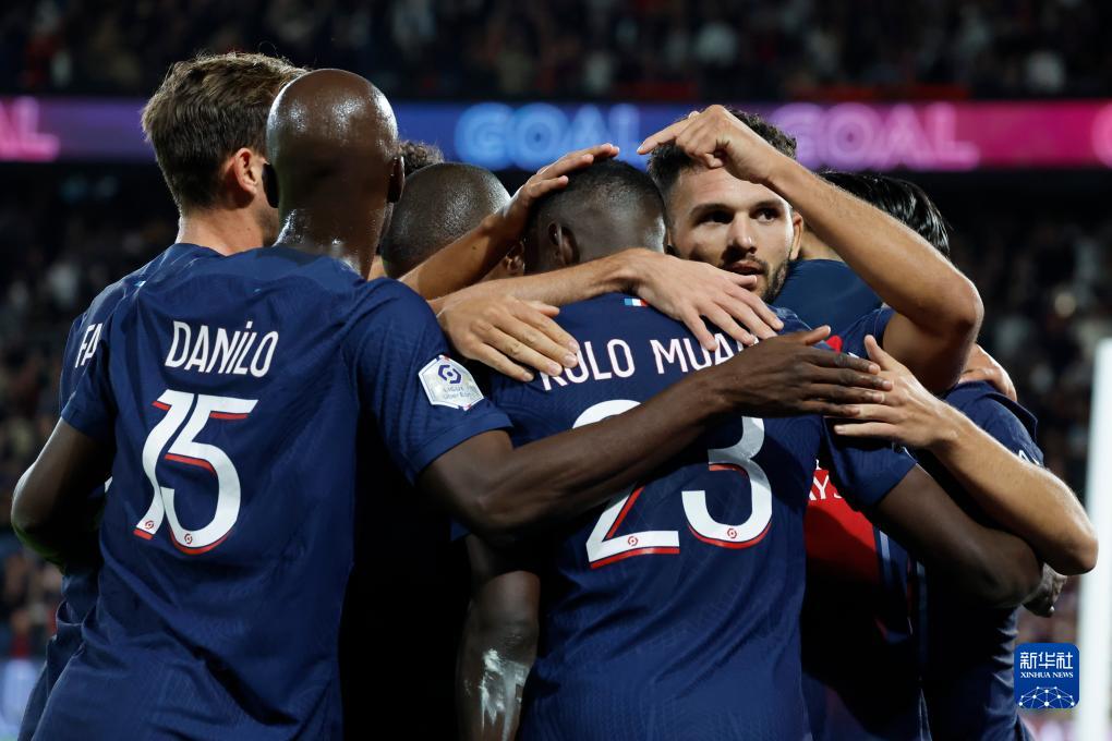 里夫斯本赛季有3次单场15+罚球，追平SGA并列联盟第二多