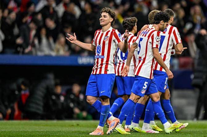 话题｜萨拉赫无缘欧冠名单 离开利物浦倒计时？