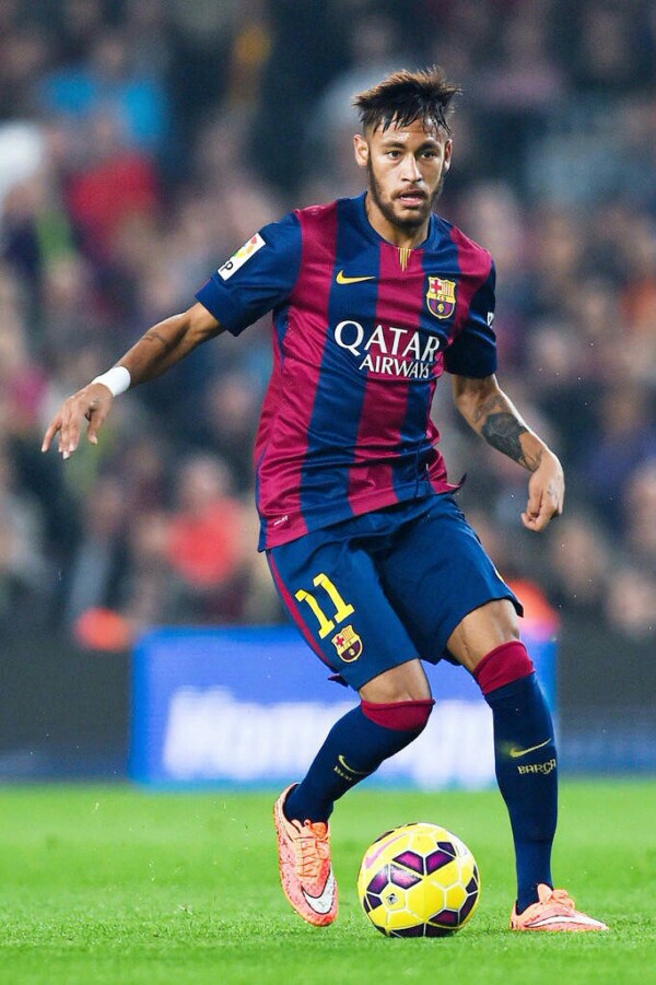 莫雷托：巴萨正在密切关注格里马尔多，药厂不想把他卖给拜仁（莫雷托：巴萨紧盯格里马尔多，勒沃库森无意将其卖给拜仁）