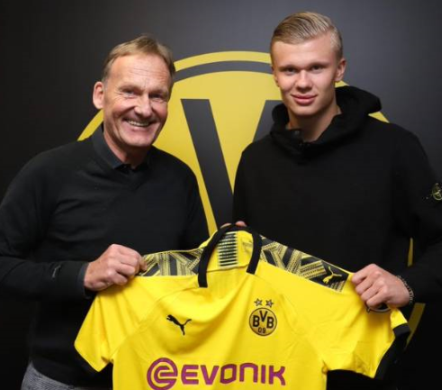 赫拉克勒斯前锋：希望俱乐部把我卖了，这样他们能赚很多钱